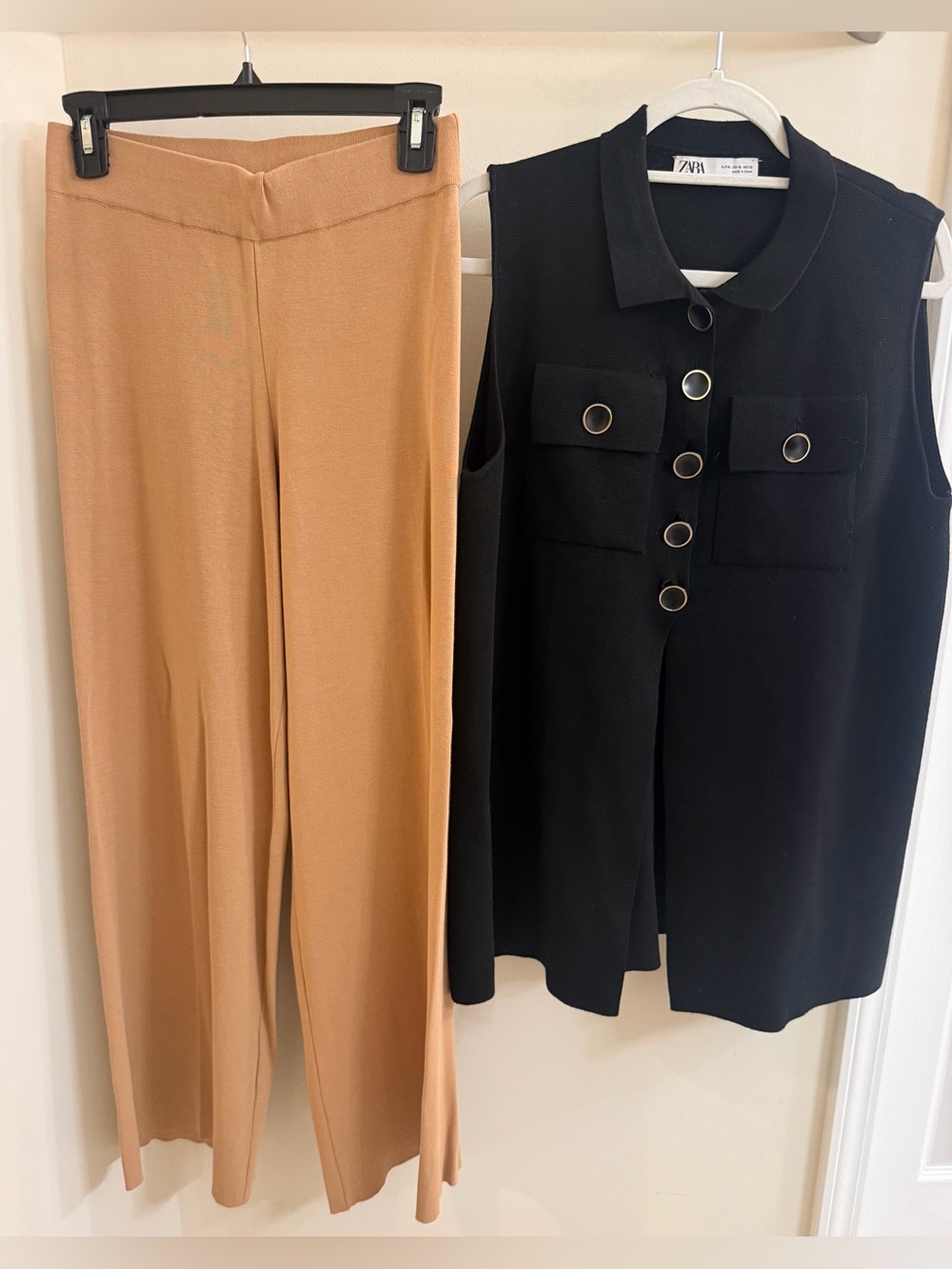 ZARA black sleevless top with Camel Wide-Leg Knit Pants, XL -S
